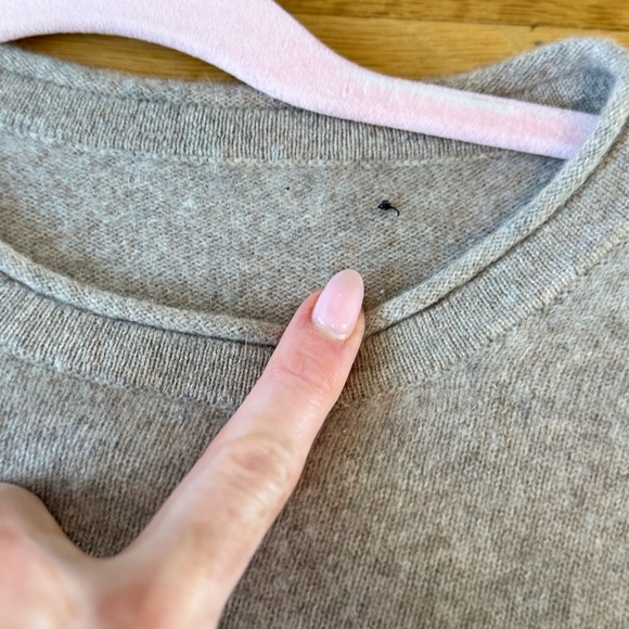 Aqua cashmere women's sweater size small (tag fell off) in beige/brown - Picture 5 of 5